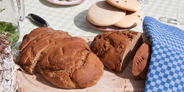 Brotbacken am Waldhof